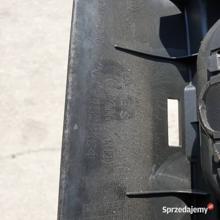 OPEL MOKKA BLENDA PLASTIK BAGAZNIKA OSLONA TYL Łochowice