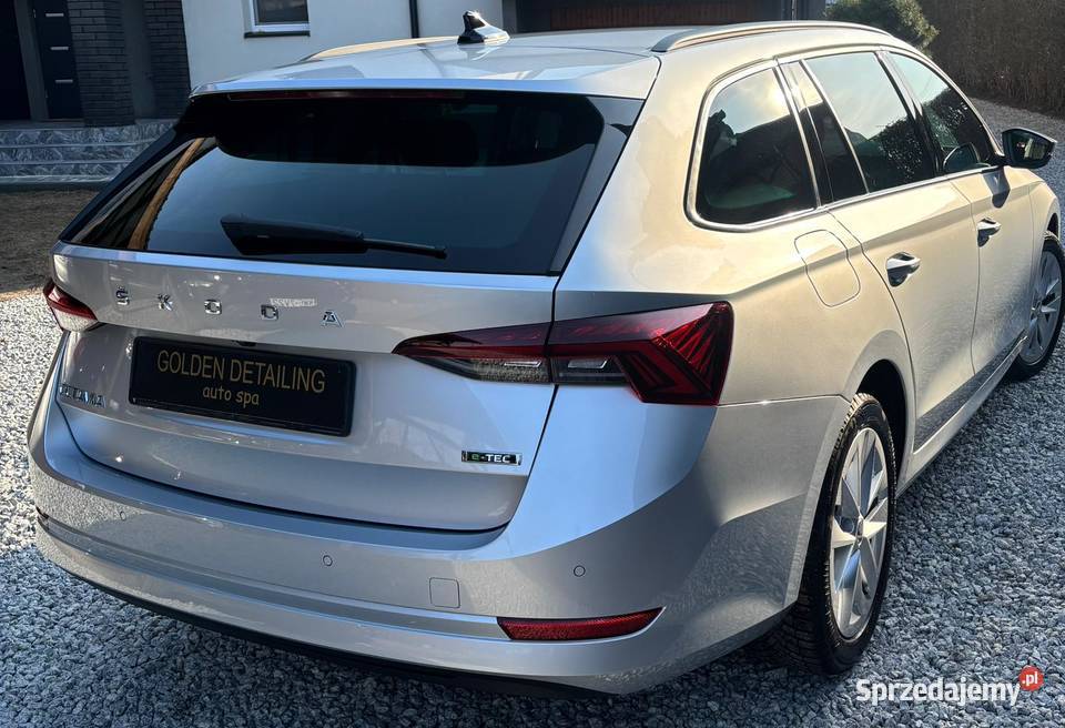 Skoda Octavia IV 15 DsgCeramikaDwa komplety opon serwisowany w ASO Węgrów