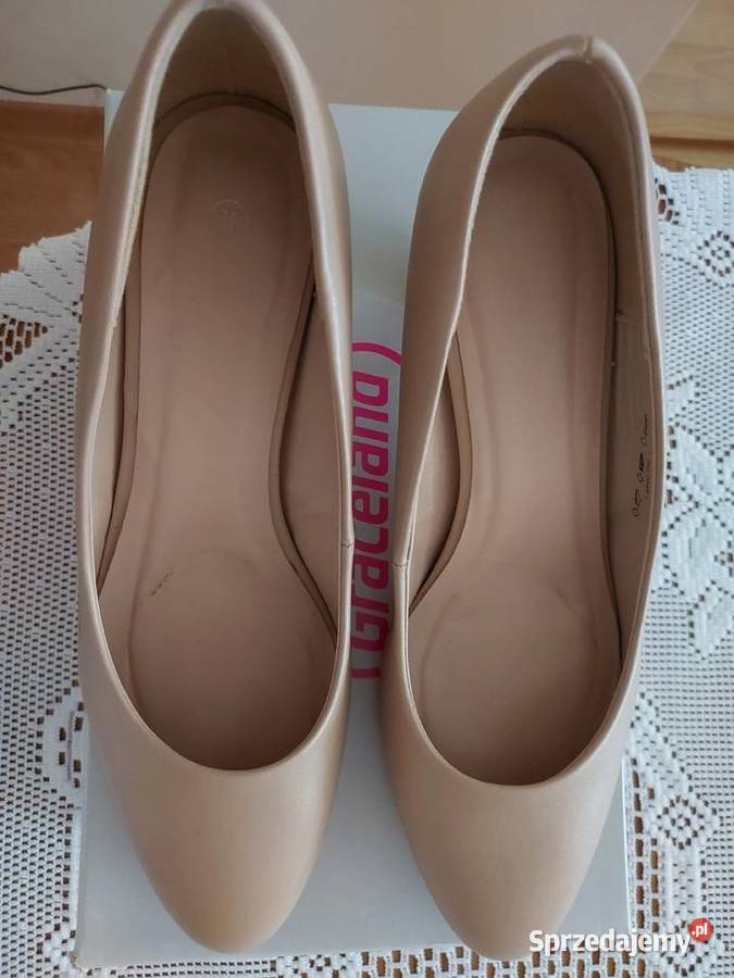 Czółenka beżowe Graceland lubelskie Rybczewice Drugie