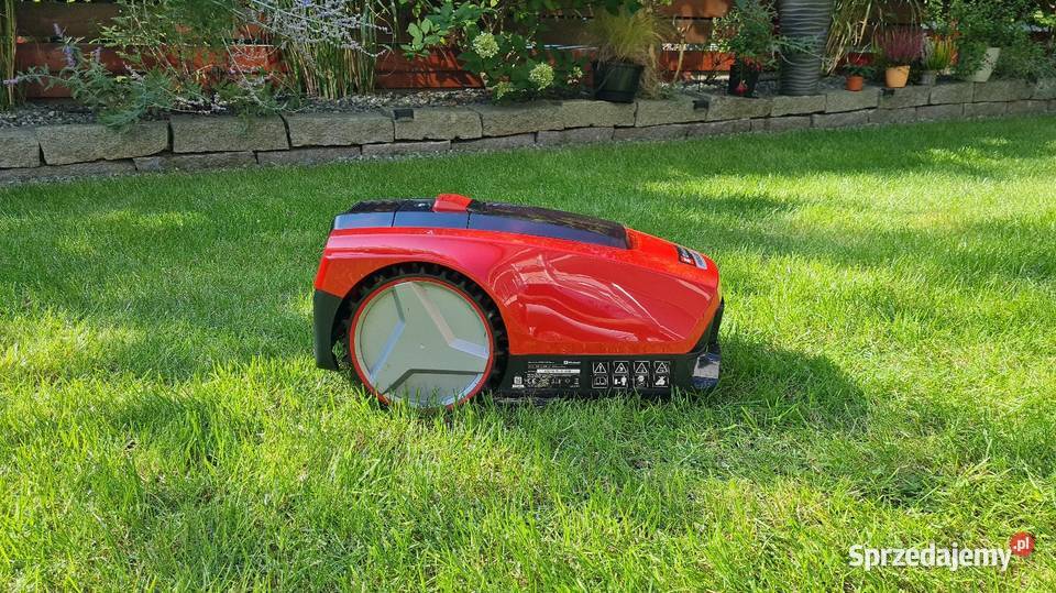 Montaż robota koszącego Łódź wiele firm łódzkie