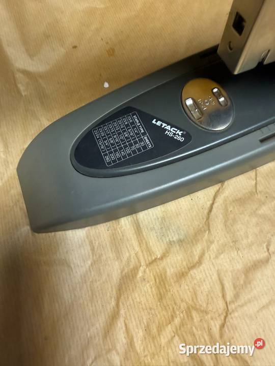 Duży zszywacz archiwizacyjny letack hs260