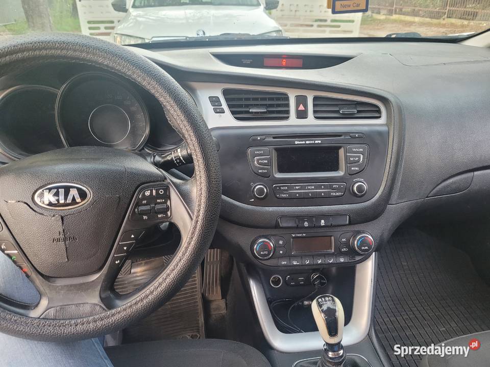 Kia ceed 2015 r benzyna kombi biała łódzkie