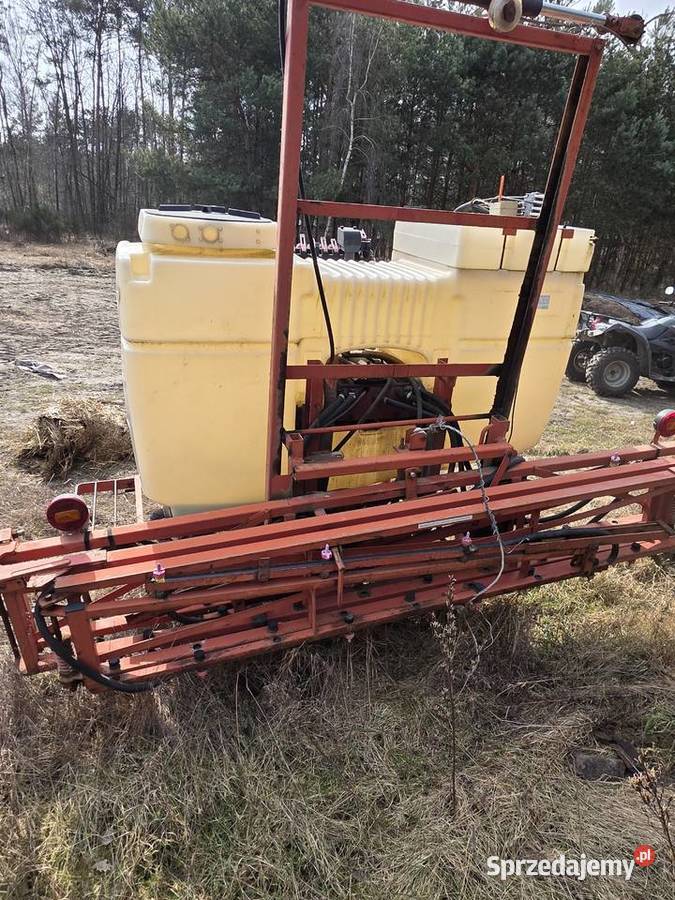 Opryskiwacz Holder 900l