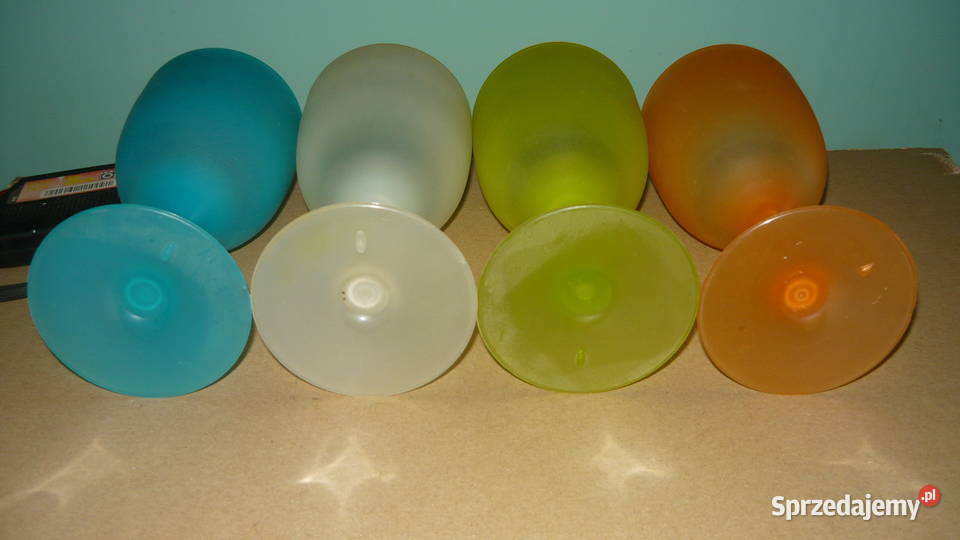 Kieliszki do szampana kolorowe pucharki wielokolorowy sprzedam