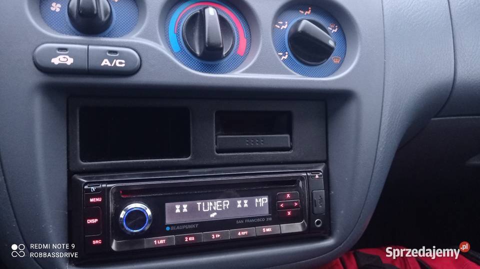 Radio samochodowe BLAUPUNKT CDR CDRW USB SDHCSD Łask