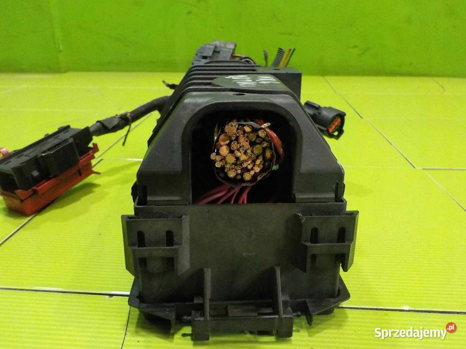 PEUGEOT 207 16 VTI 08r skrzynka bezpiecznikow Suków