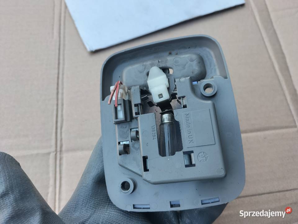 NISSAN PRIMERA P11 LIFT ŚRODKOWA LAMPKA WNĘTRZA osobowe Kamień-Kolonia