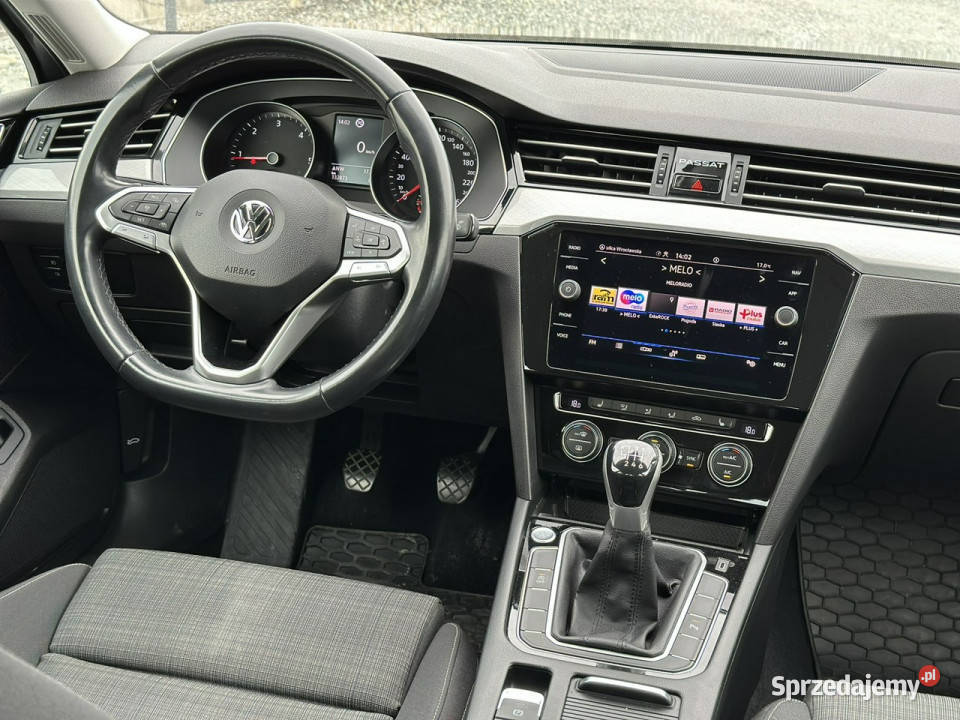 Volkswagen Passat 20 TDI 150 2020 EVO Busines światła do jazdy dziennej Passat Wojkowice