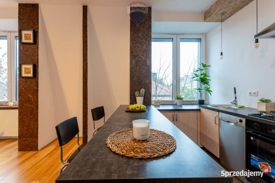 Przestronne mieszkanie w kamienicy na Targówku Warszawa sprzedam