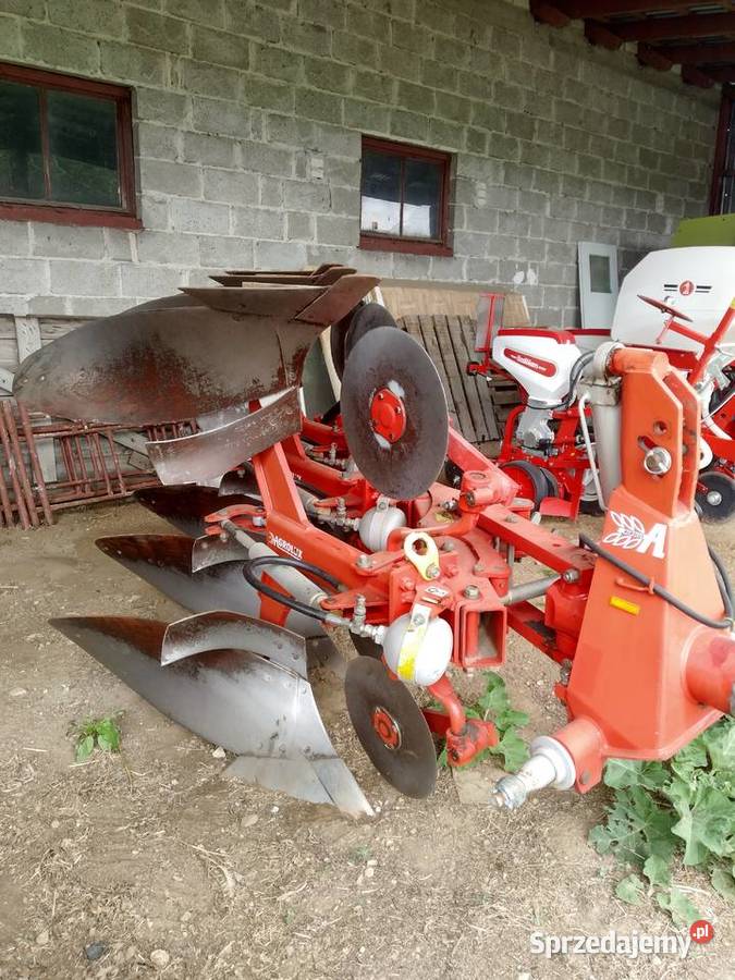 Sprzęt rolniczy kombajny pługi siewniki ciągniki Grudusk