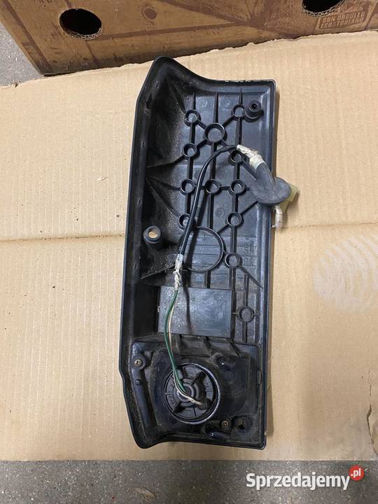 Lampa Prawy Tył Toyota Land Crusier Lj70 Lampy tylne Lwówek Śląski