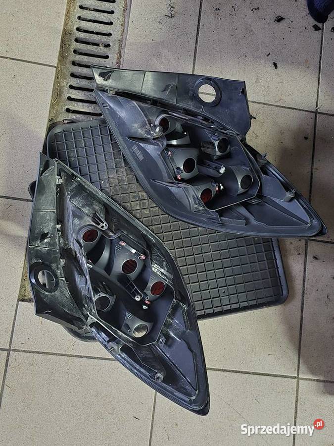 Lampa tylna Opel Astra H GTC mazowieckie Wolanów