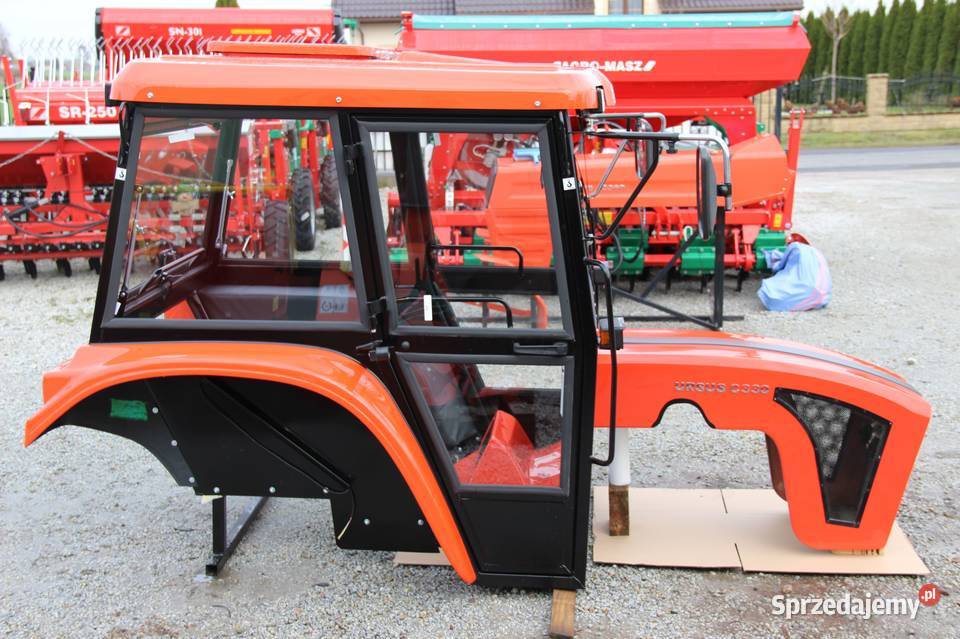 Kabina C330 maska C 330 Naglak zestaw czerwony