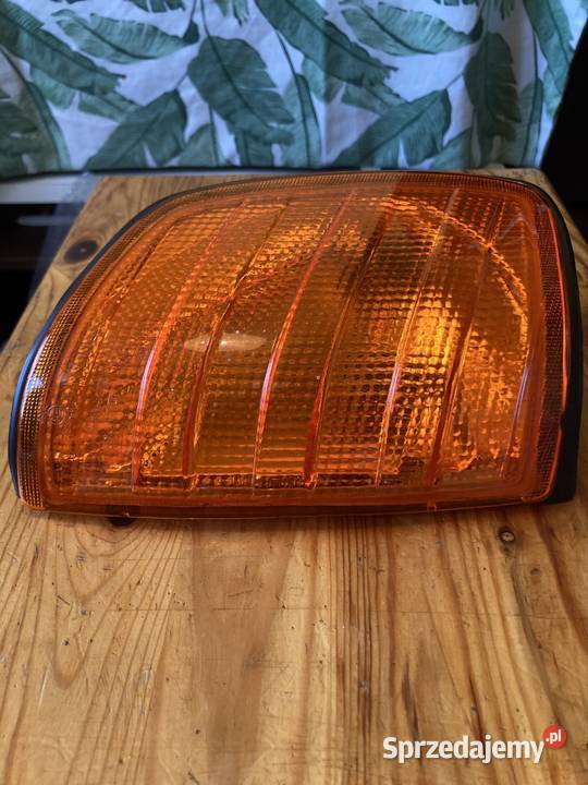 Mercedes w124 lampa kierunku prawa przednia lubuskie Gorzów Wielkopolski