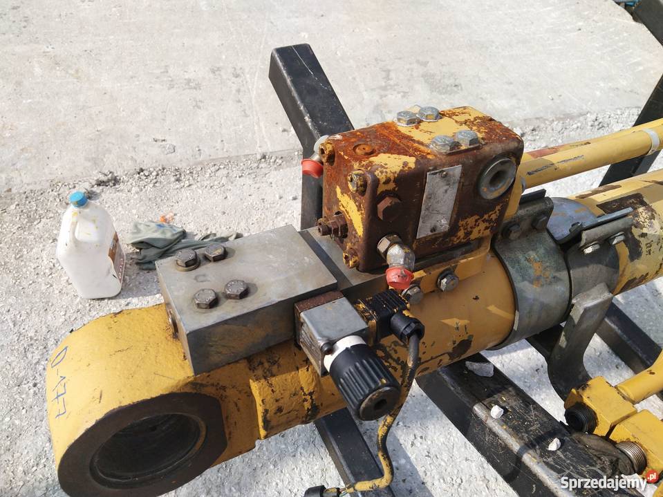 Siłownik Cat Caterpillar 311 312E 318 320 315 świętokrzyskie Kielce