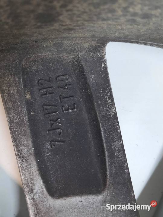FELGA ALUMINIOWA R17 5X112 ET40 OC57MM 7JX17H2 Samochodowe