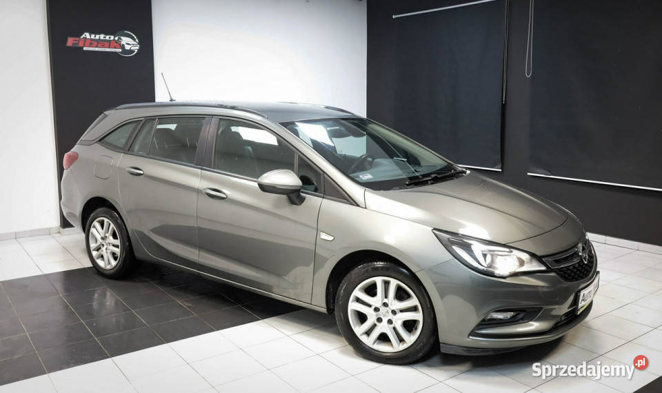 Opel Astra 14 TurboSalon PolskaBezwypadkowy K manualna sprzedam