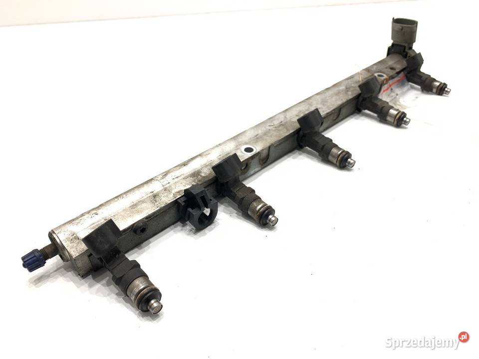 LISTWA WTRYSKOWA Z WTRYSKAMI VOLVO V70 III