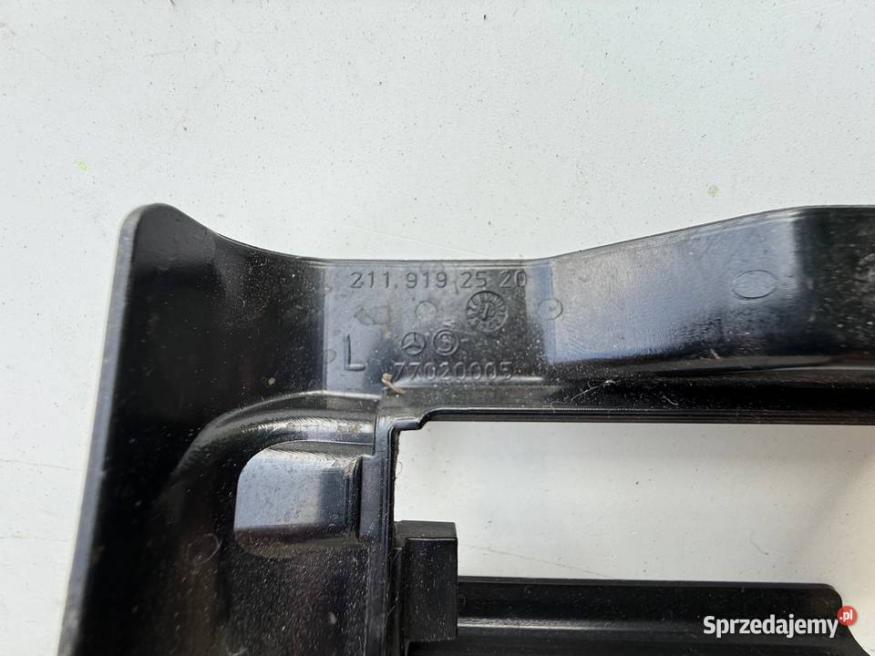 ZAŚLEPKI NAKŁDKI SZYN FOTELI MERCEDES W211