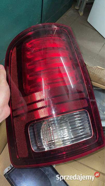 Dodge Ram 2013 2018 4 iv gen lampa Lewa tylnia Wrocław sprzedam