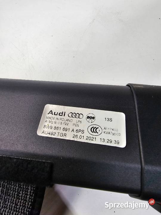 SIATKA BAGAŻNIKA PIONOWA AUDI A4 B9 AVANT KOMBI Przystajń