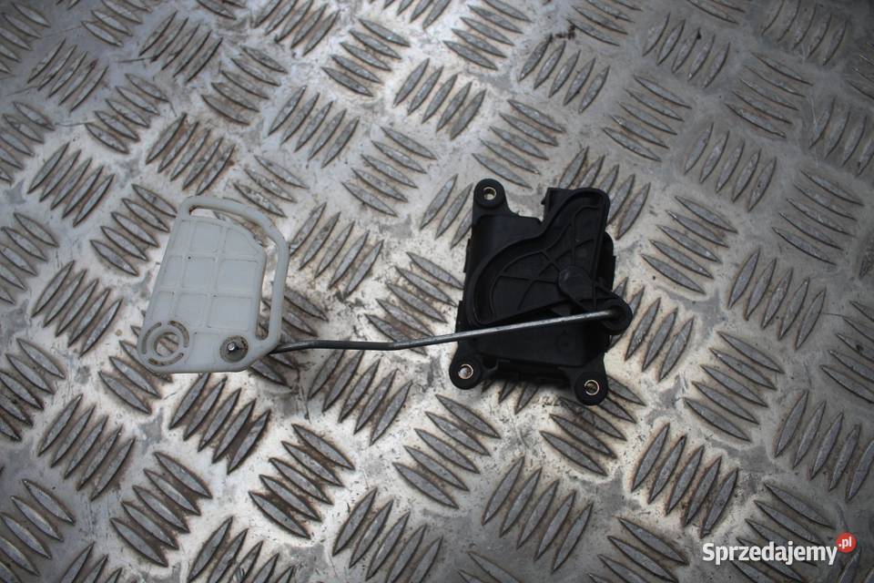 SILNICZEK NAGRZEWNICY AUDI A6 C5 4B1820511C Wyposażenie elektryczne