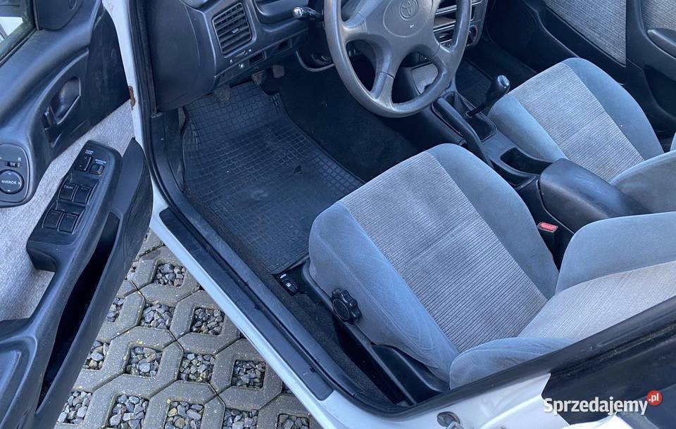 Toyota Carina 16 sprowadzony Carina Tanowo