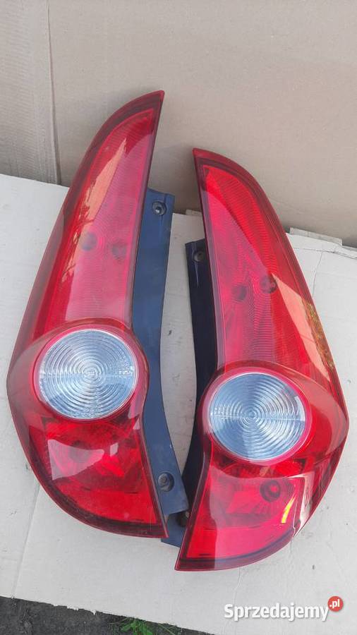 lampa tylna prawa lewa OPEL AGILA B Dębno