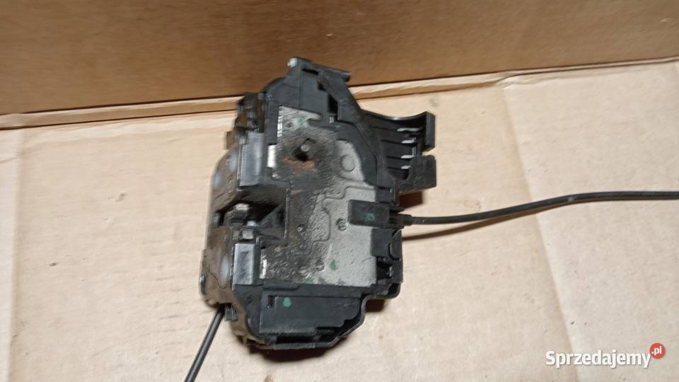 RENAULT CLIO III ZAMEK DRZWI TYŁ PRAWY 6 PIN Zbierkowo