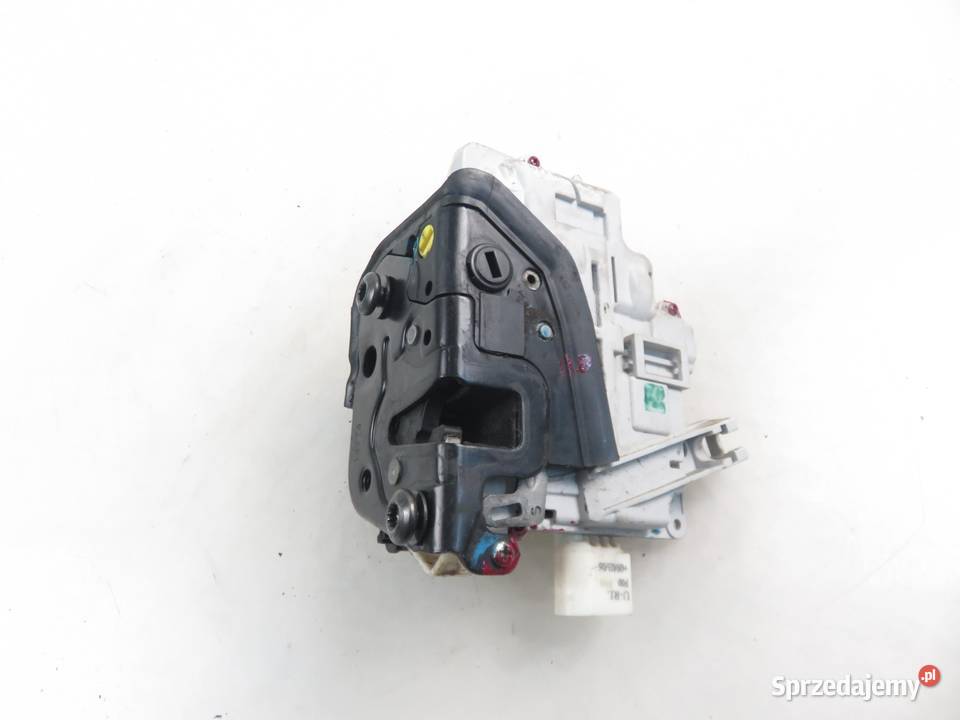 ZAMEK LEWY TYLNY AUDI A4 B7 8E0839015AB