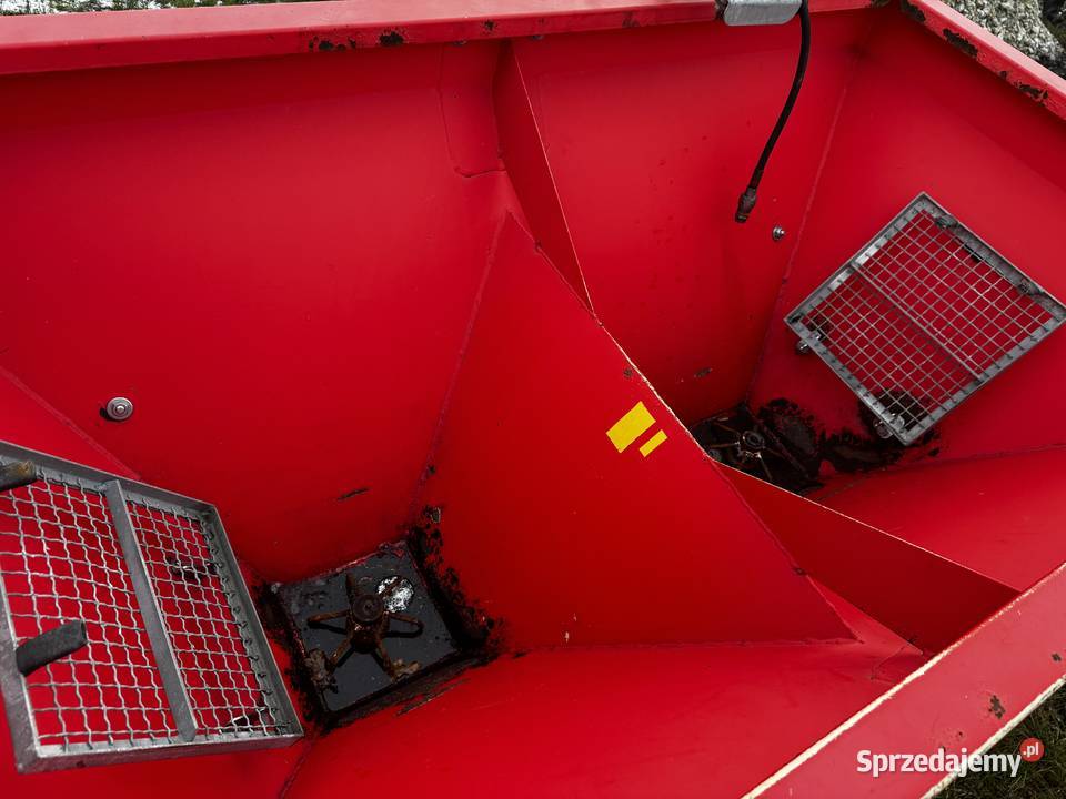 Rozsiewacz Akpil nieuszkodzony Ostrowy-Cukrownia