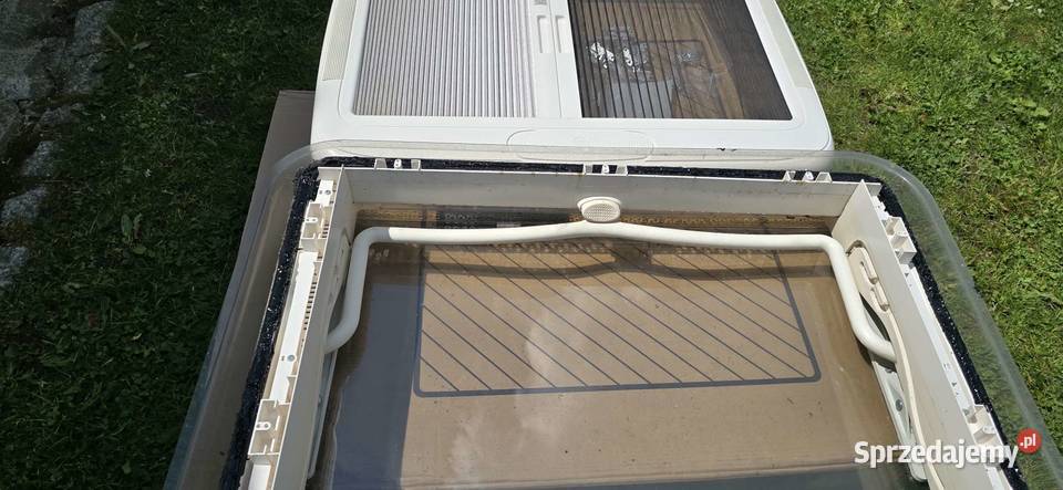 Okno dachowe do przyczepy kempingowej 700 x 500 Jelenia Góra