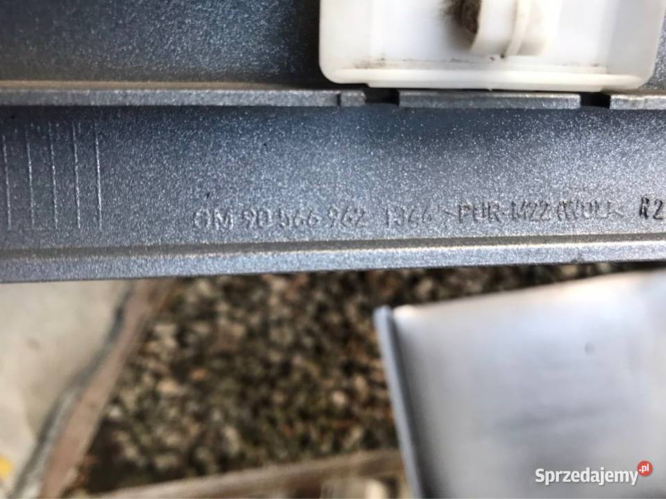 Opel Omega B FL C listwa drzwi lewy przód osobowe sprzedam