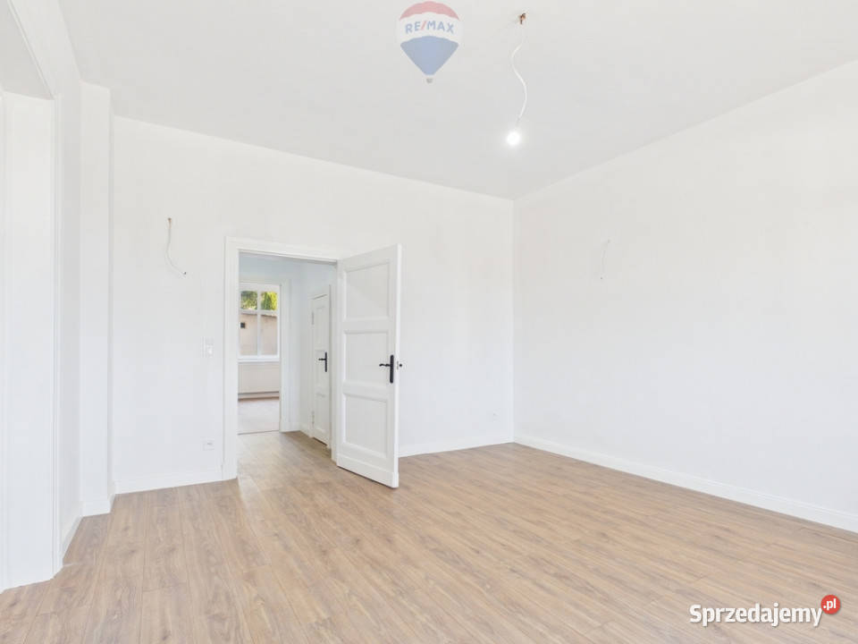 Kameralne mieszkanie w centrum miasta kamienica Miastko