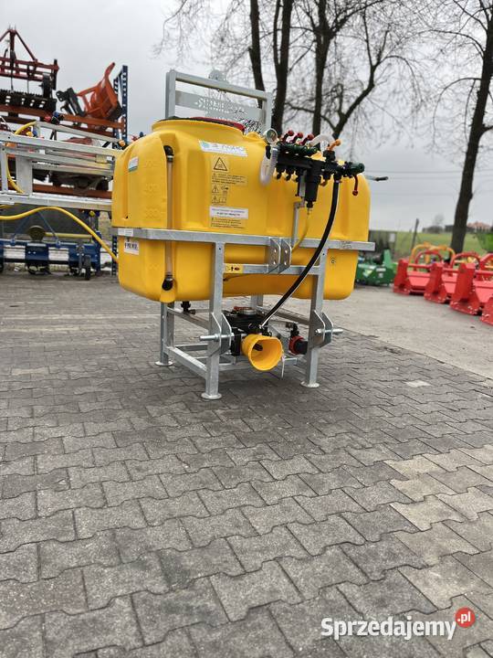 Opryskiwacz polowy zawieszany 600l12m3 RSM nieuszkodzony Maszyny rolnicze Staszów
