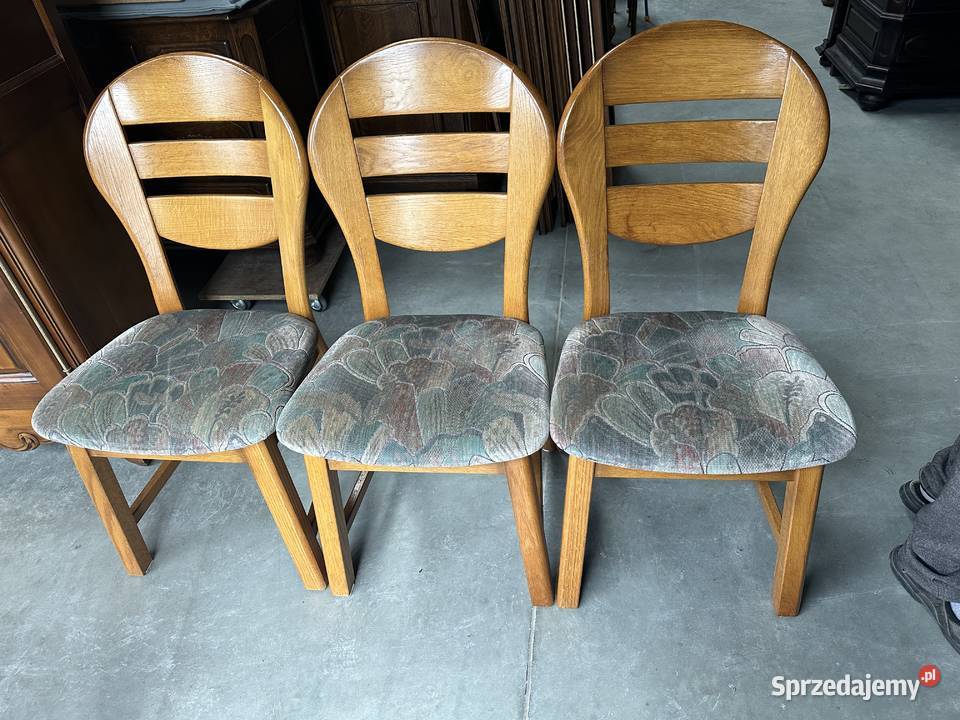 Ładne krzesła na dębowym stelażu Sławoszewek