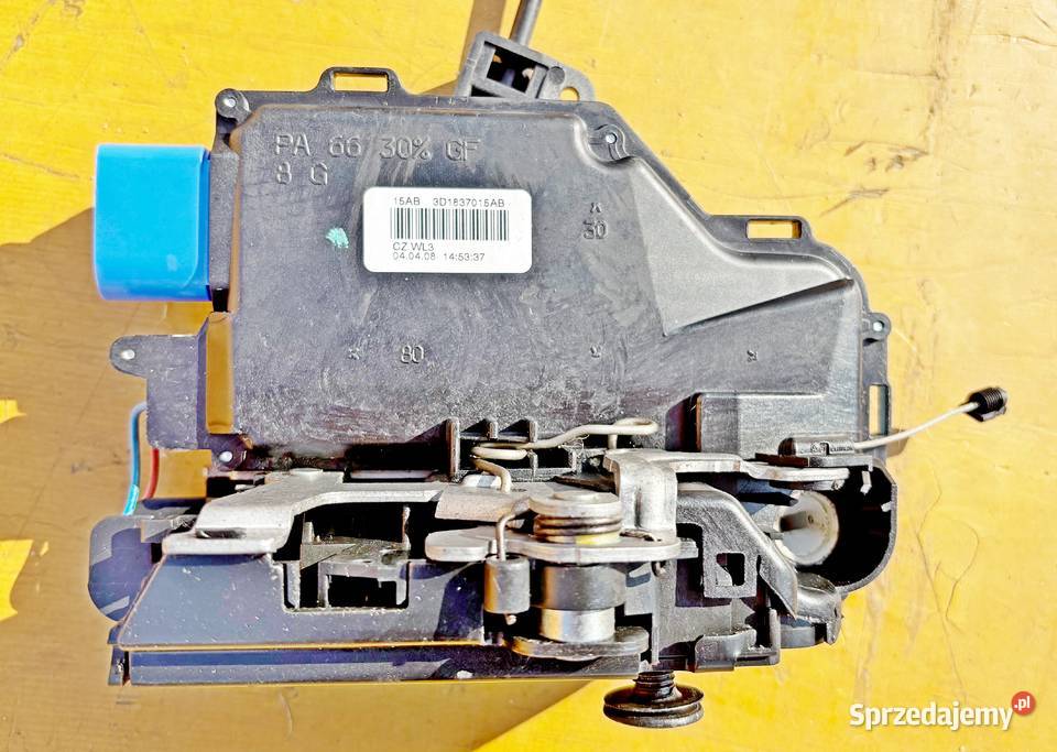 ZAMEK DRZWI LEWY PRZÓD 3D1837015AB VW GOLF V Radom