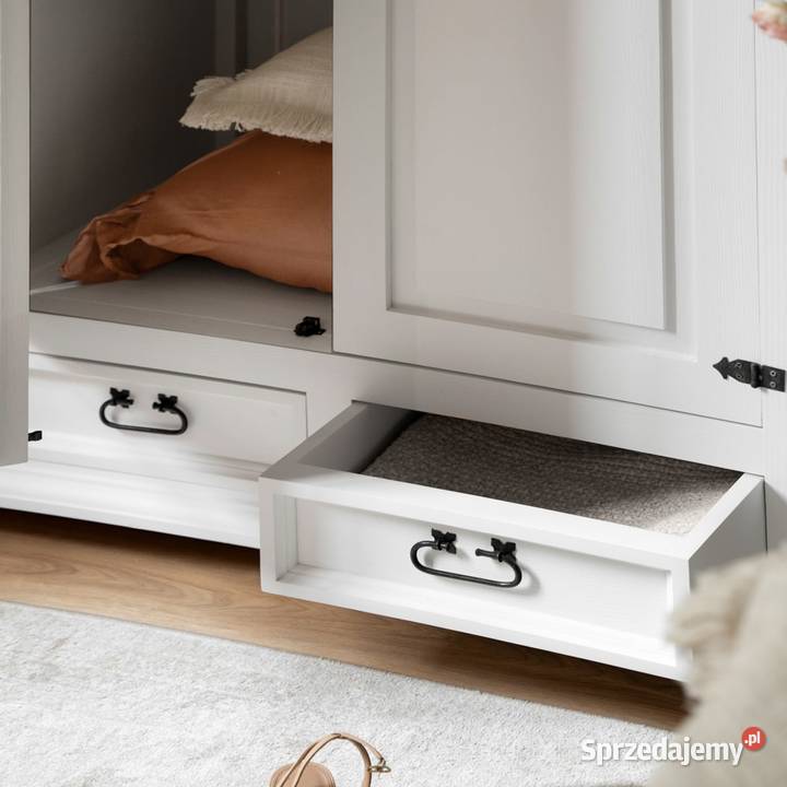 Biała drewniana szafa do sypialni Lublin sprzedam