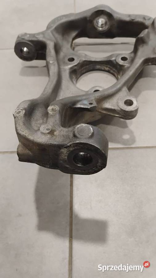 Zwrotnica prawa lewa RAM 1500 4 gen IV stan