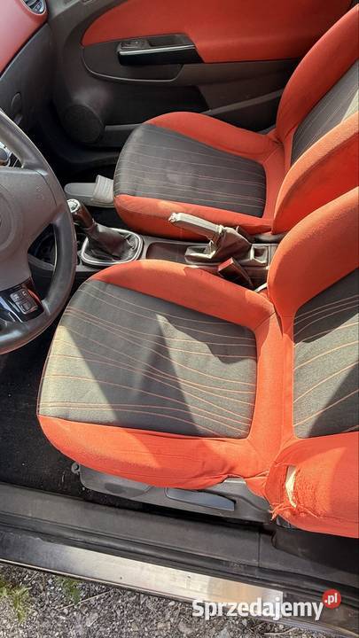 Opel Corsa D 14 benz Klimael szyby benzyna Świecie
