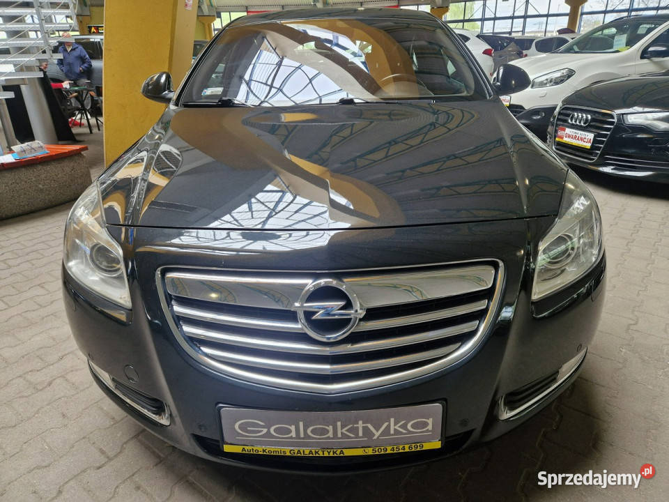 Opel Insignia opis 4x4 250 W podanej roczna Mysłowice