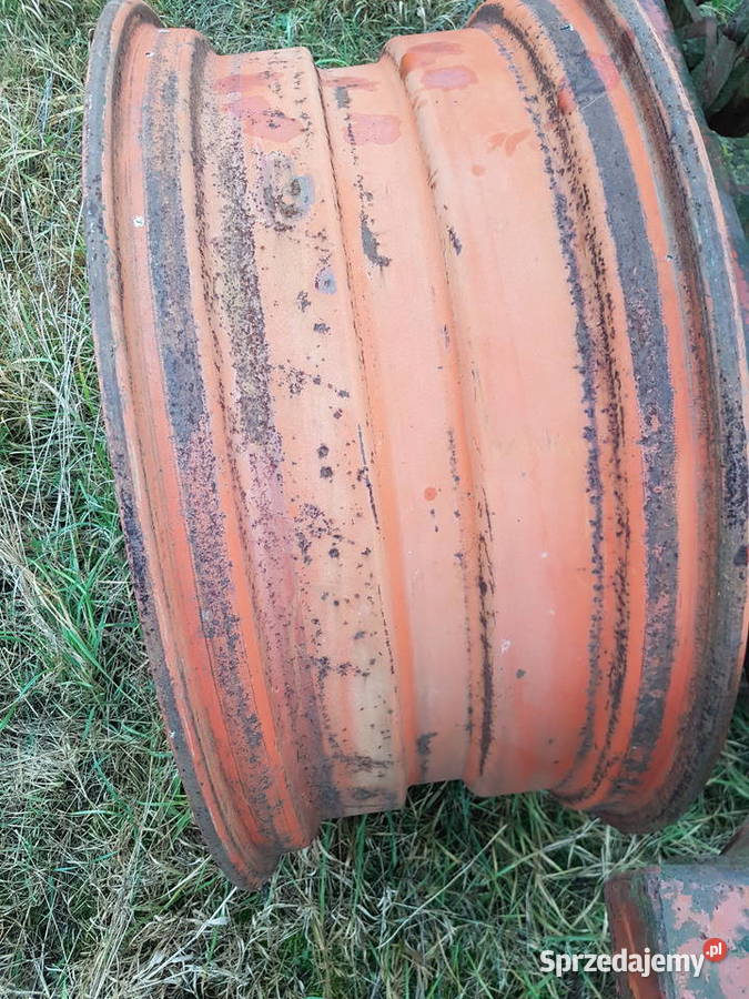 Felgi DW 14xL34 case fendt otwórna piaste 22 Kozłówka sprzedam