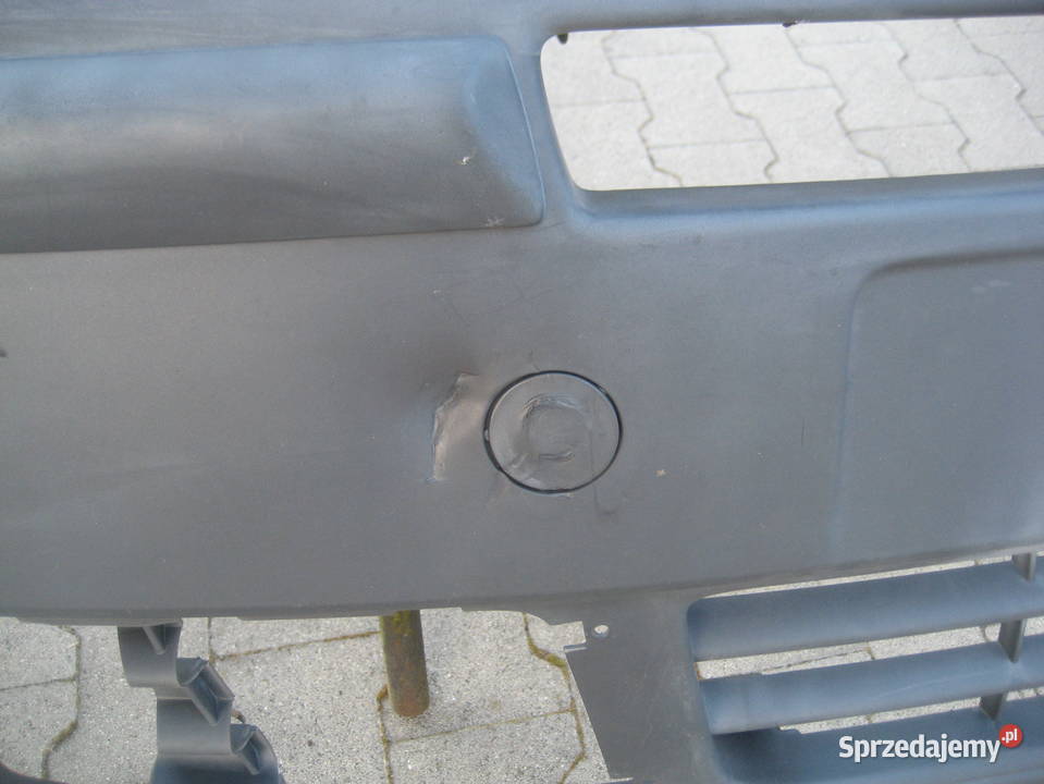 renault trafic vivaro a 0106r zderzak przedni osobowe Rakoniewice