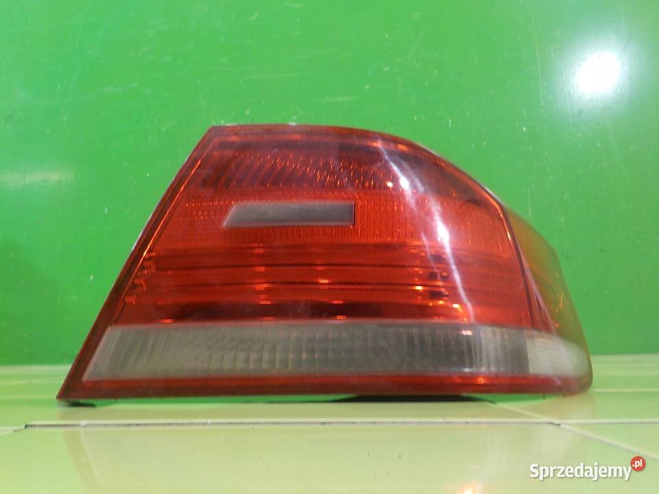 BMW E92 LIFT 20D AUT 10r 2D lampa prawa tyl Suków