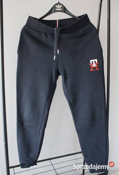 granatowe spodnie dresowe z monogramem Tommy Hilfiger Warszawa