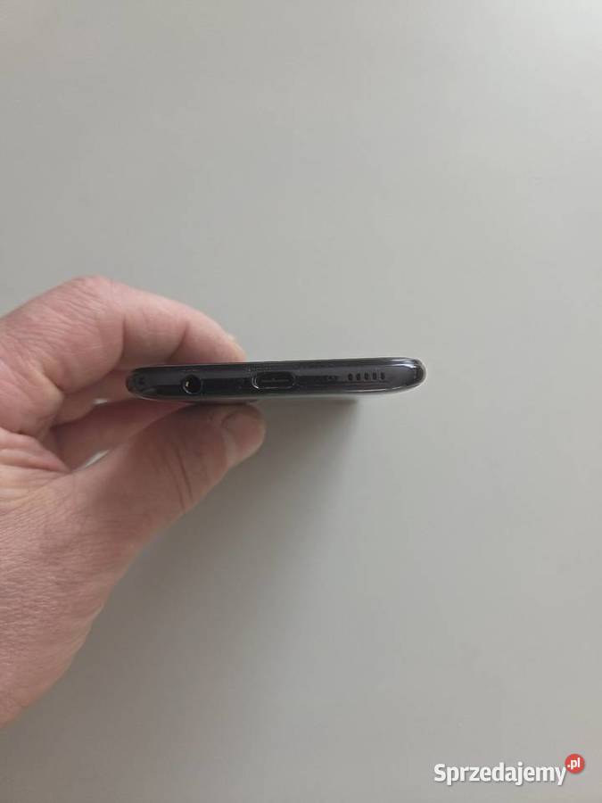 Sprzedam telefon Samsung Galaxy A40 używany sprzedam