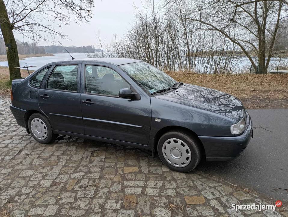 VW Polo Classic 14 2000r zadbane sprzedam