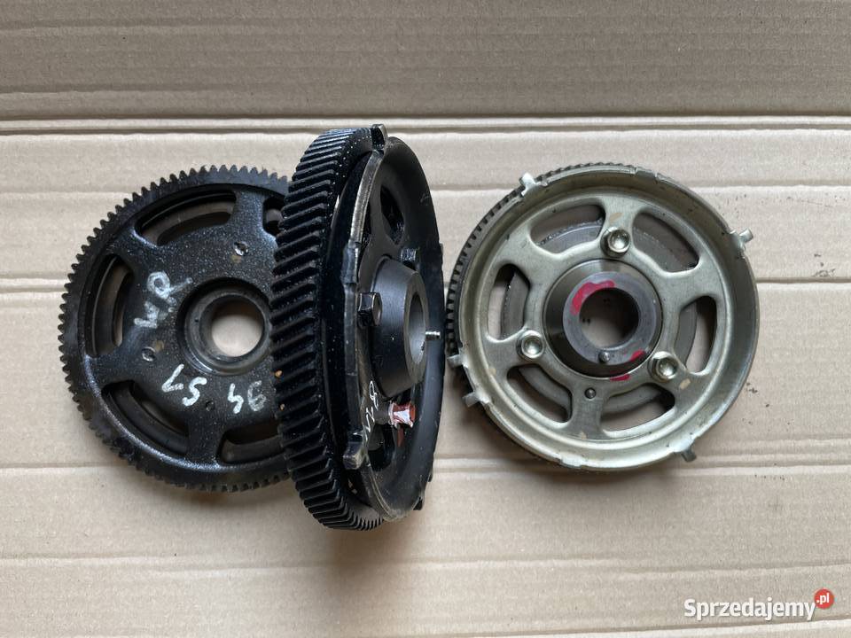 koło zębate wałka rozrządu RF7J 10600 pompy Jelcz-Laskowice