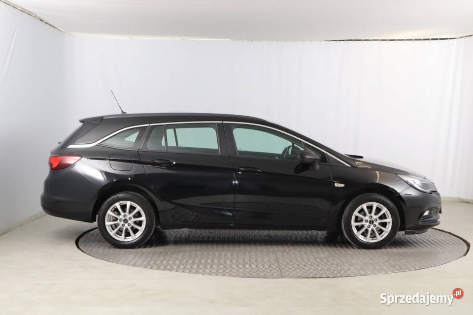 Opel Astra 14 T Zabrze