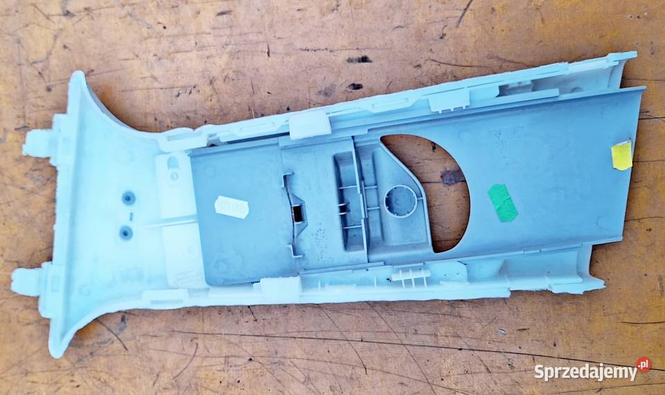 MERCEDES W204 OSŁONA GÓRNA SŁUPKA A2046903826 Radom